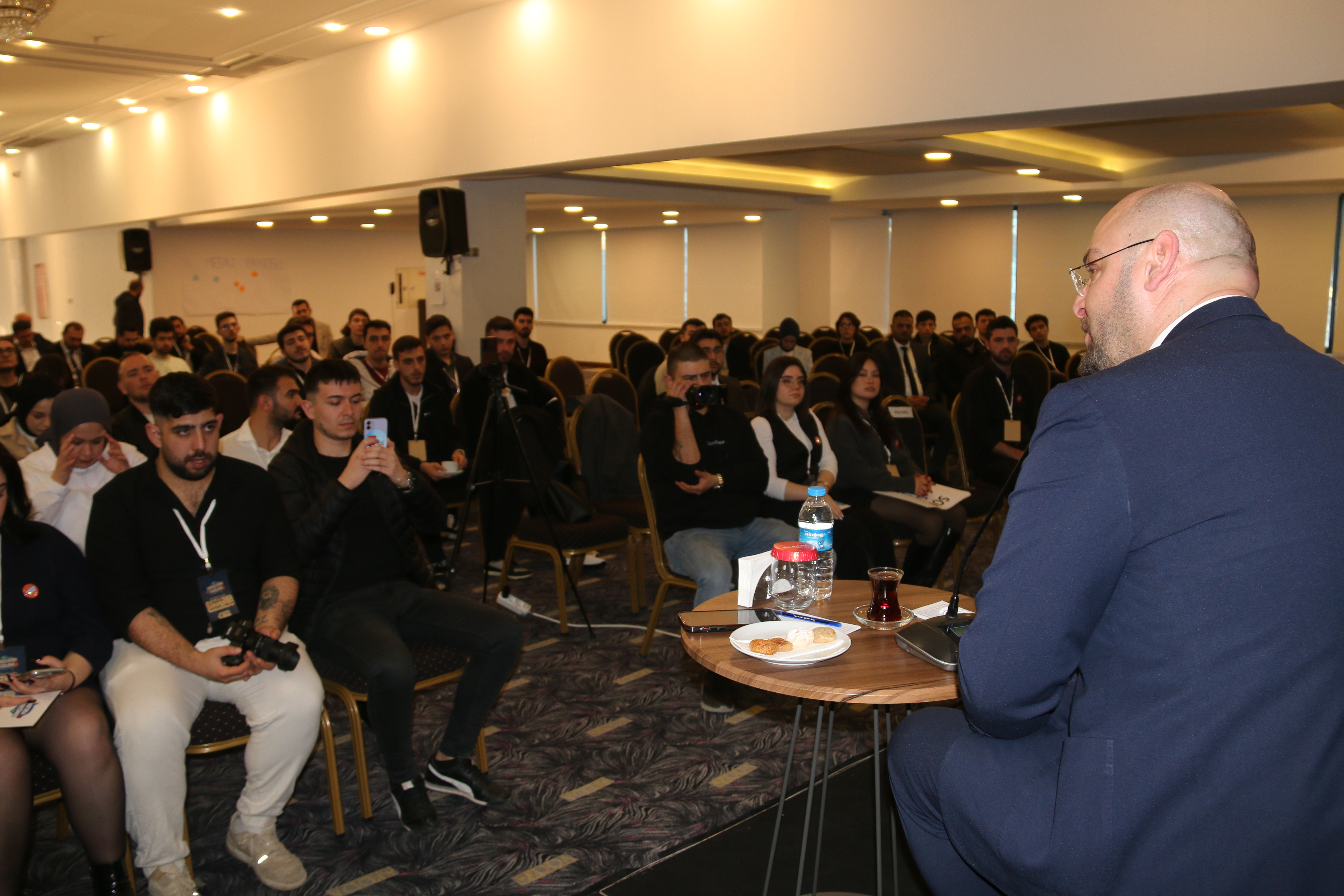 Gençler sordu, Serhat Türkel cevapladı