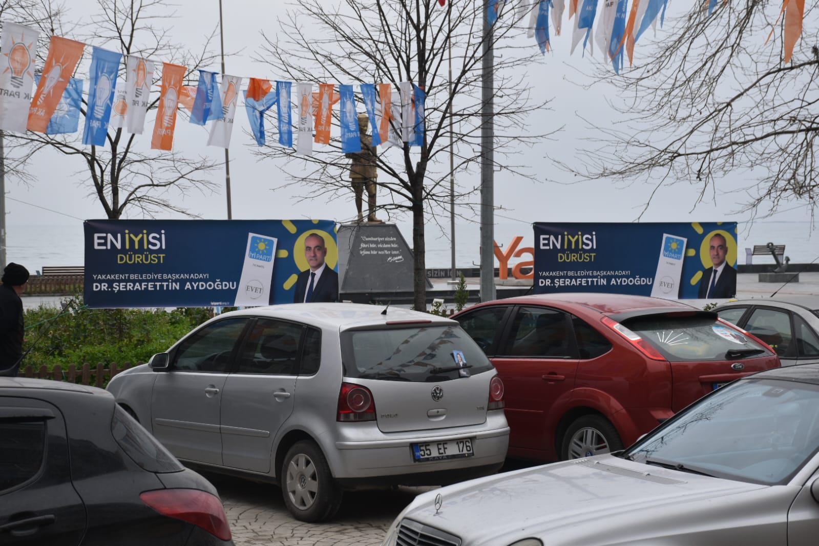 Hüseyin Kıyma İYİ Parti'nin afişlerini toplattırdı