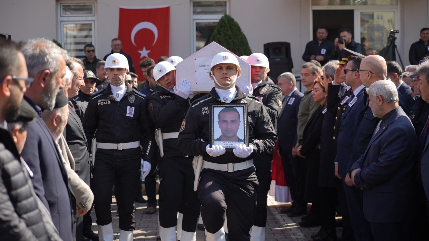 Samsunlu şehit polise son veda
