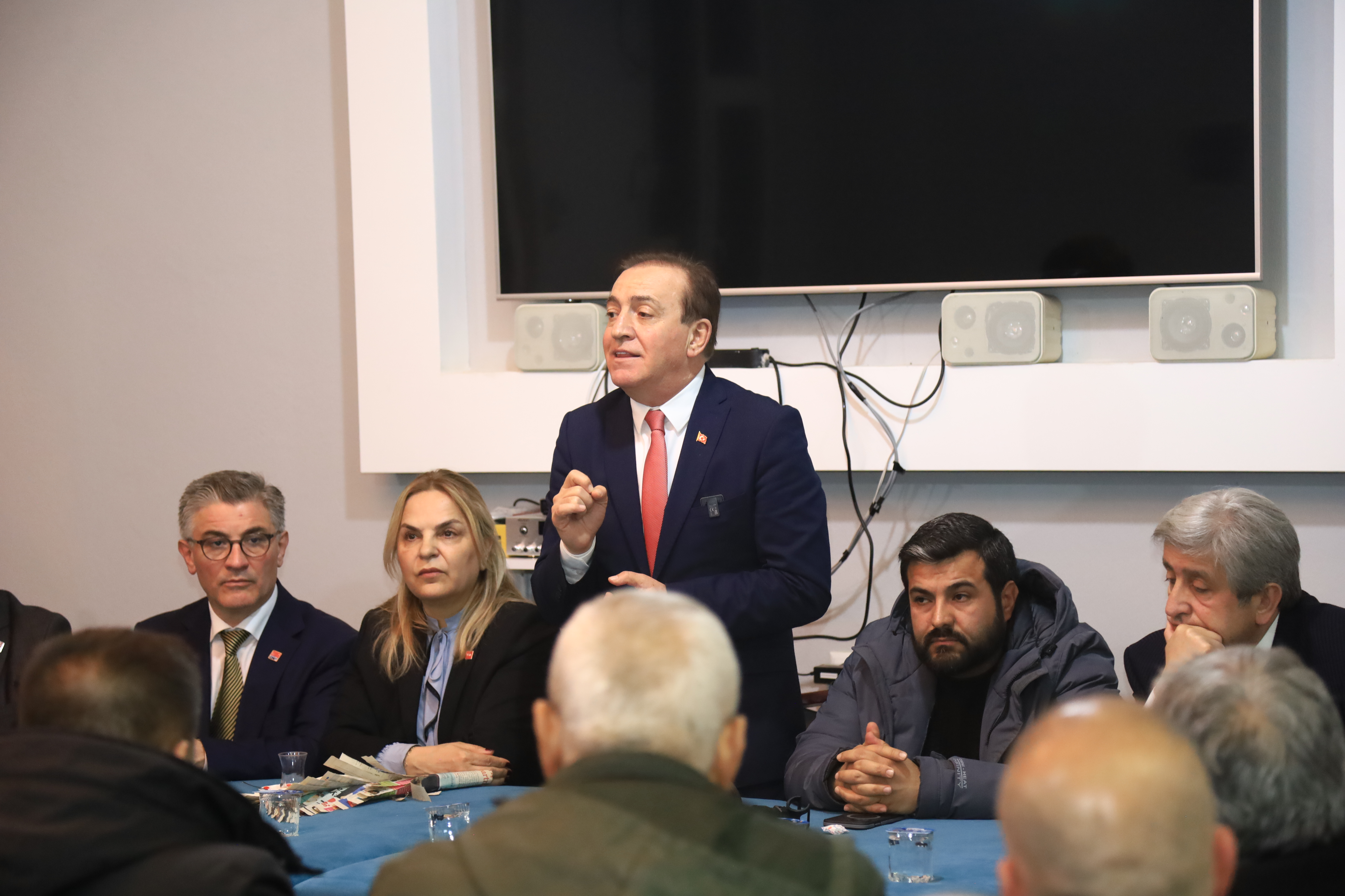 Cevat Öncü'den İmren Nilay Tüfekci'ye gönderme!