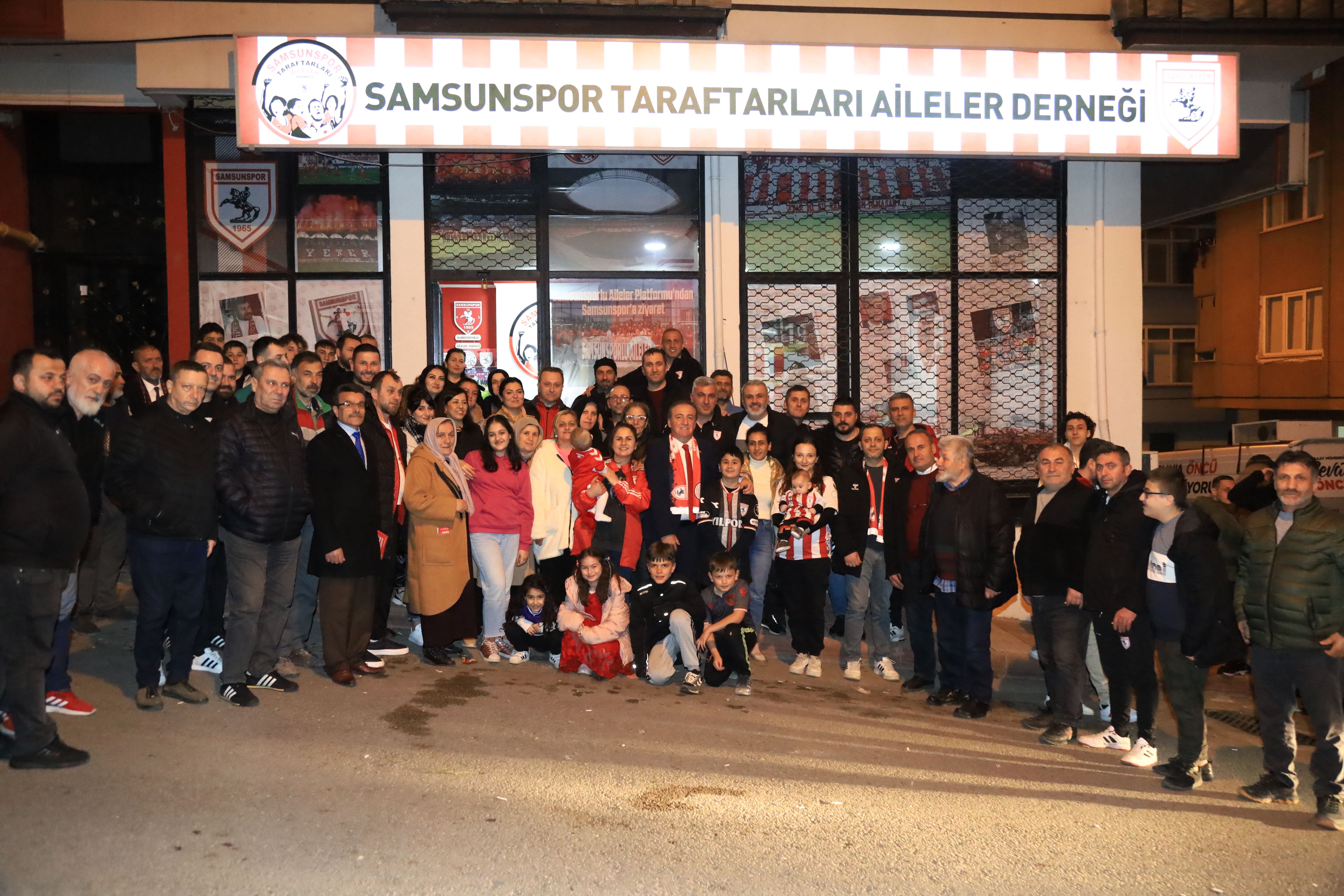 Cevat Öncü: Samsunspor'a hepimizin mutlu olacağı bir stadyum yeri kazandıracağız