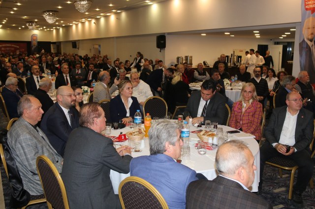 CHP Atakum Belediye Başkan adayı Serhat Türkel projelerini açıkladı