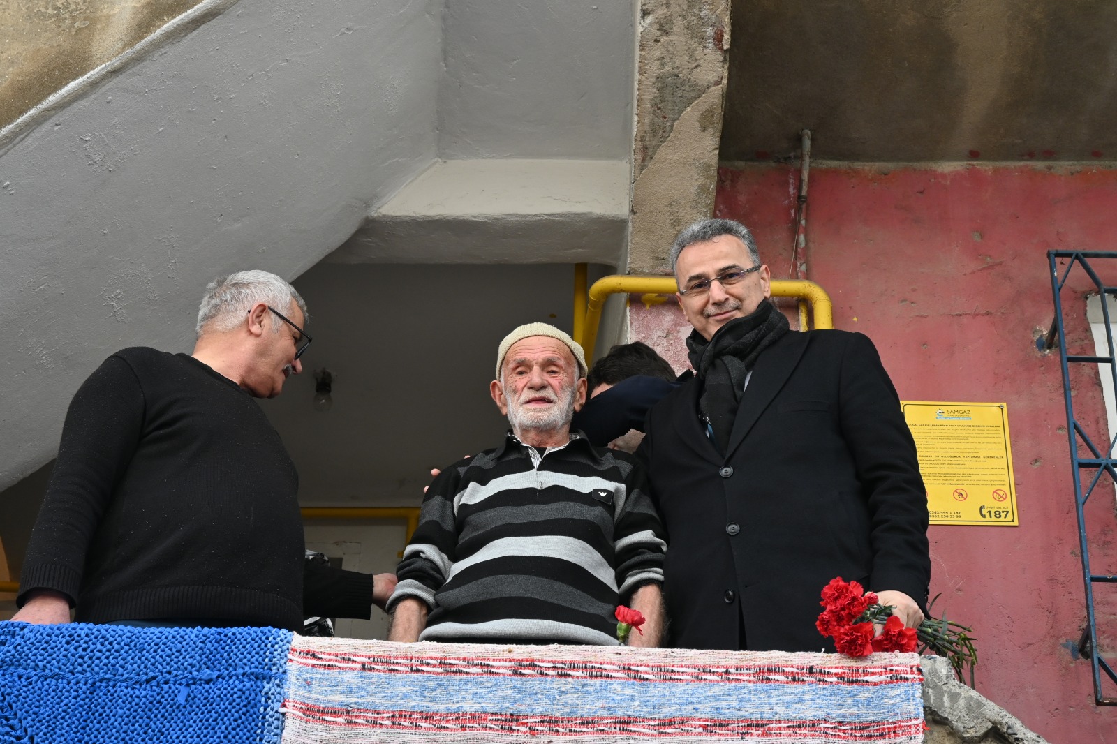 İhsan Kurnaz: Dar gelirli ailelere okul bitene kadar burs