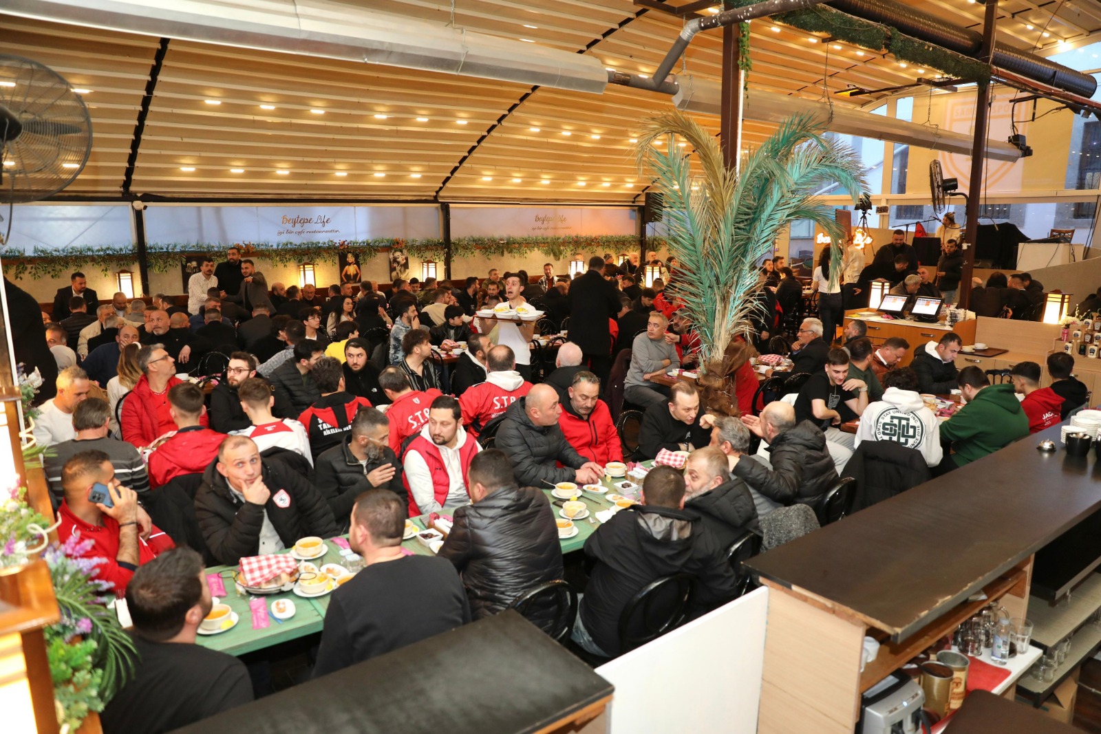 Halit Doğan taraftar gruplarıyla buluştu