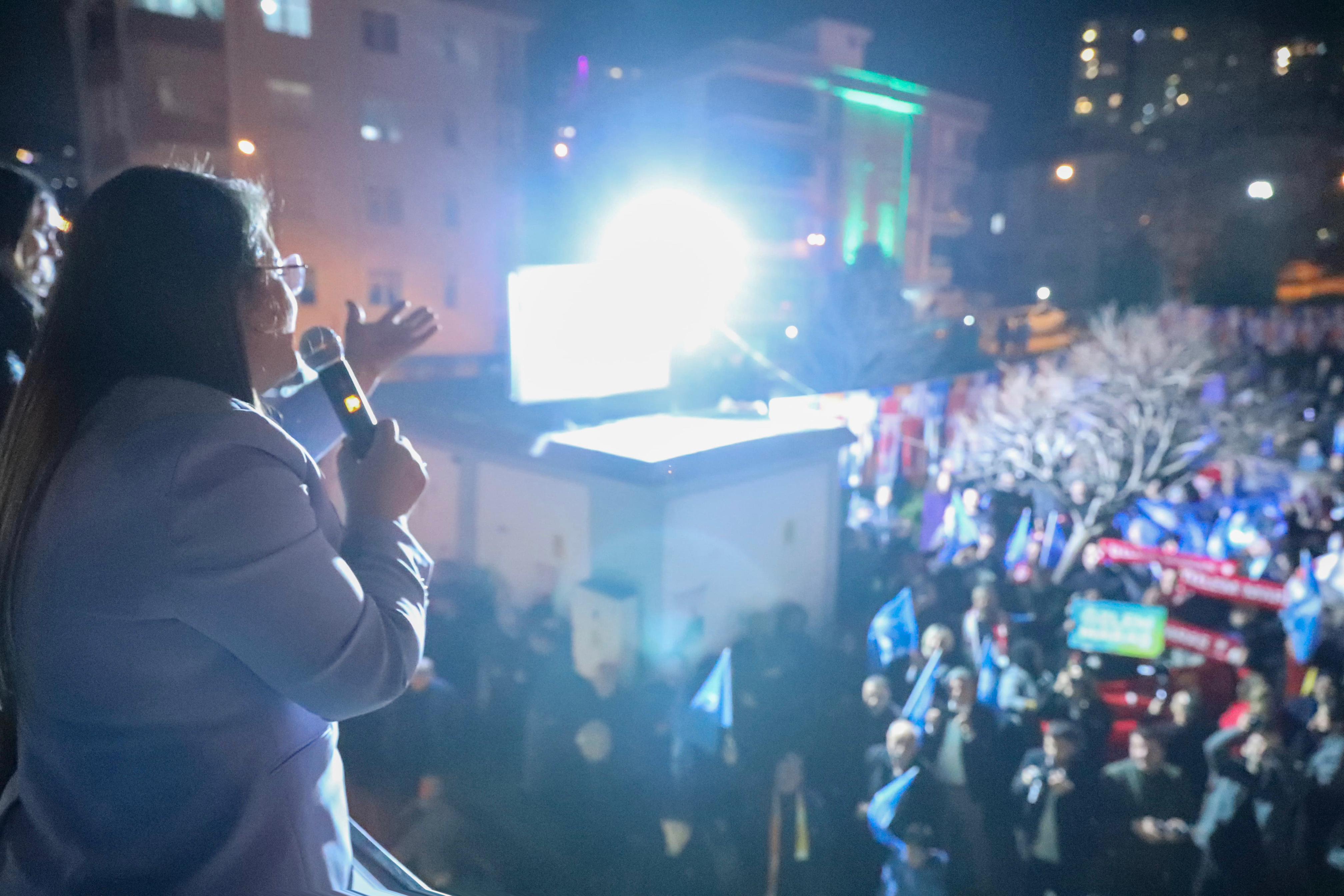 Özlem Maraş: Atakum'u işi bilen AK kadrolar yönetsin