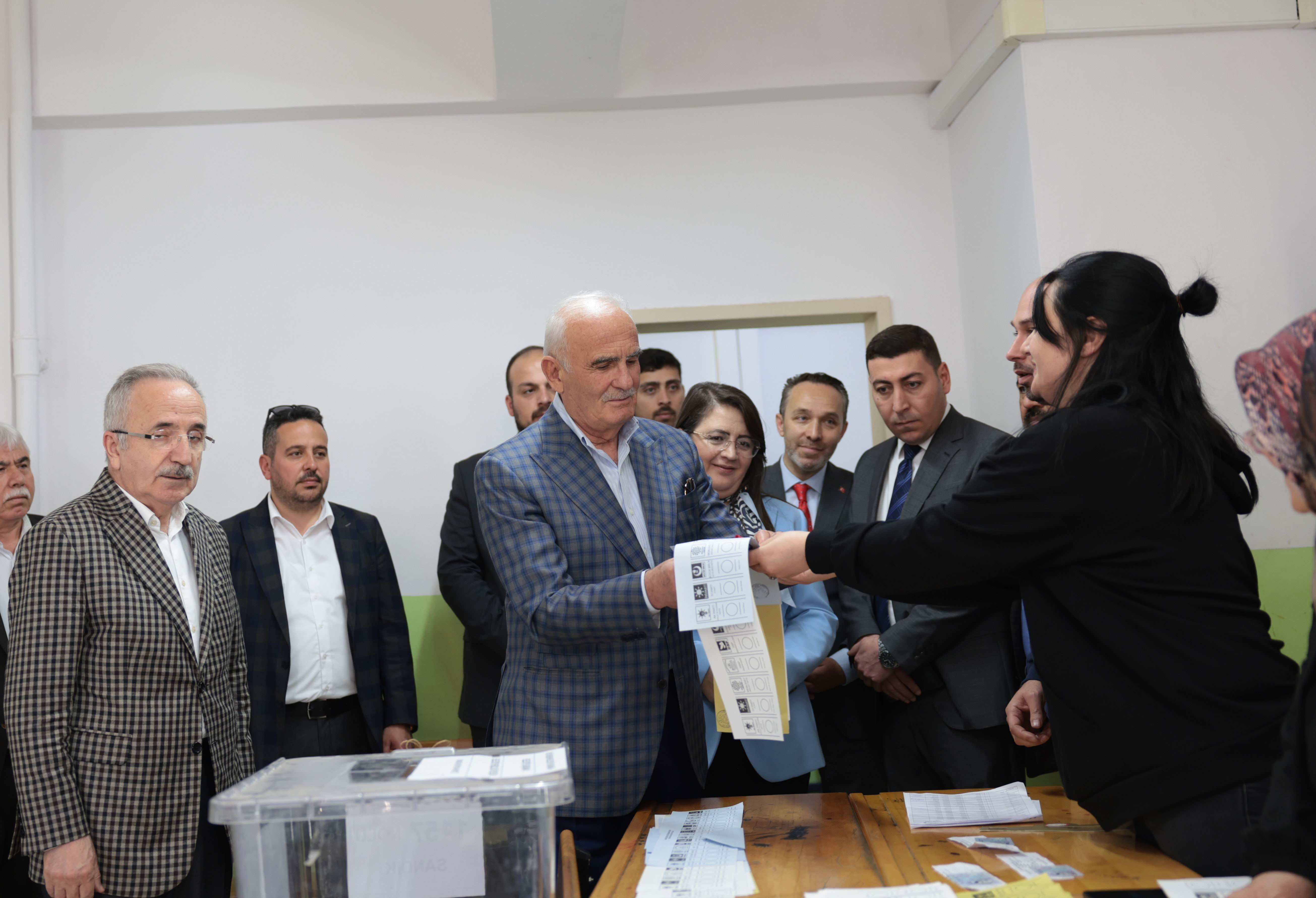 Yusuf Ziya Yılmaz: Yerel seçim de genel seçimler kadar önemli