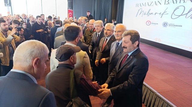 Samsun Valiliği ve Büyükşehir Ramazan Bayramında bayramlaşma töreni düzenledi