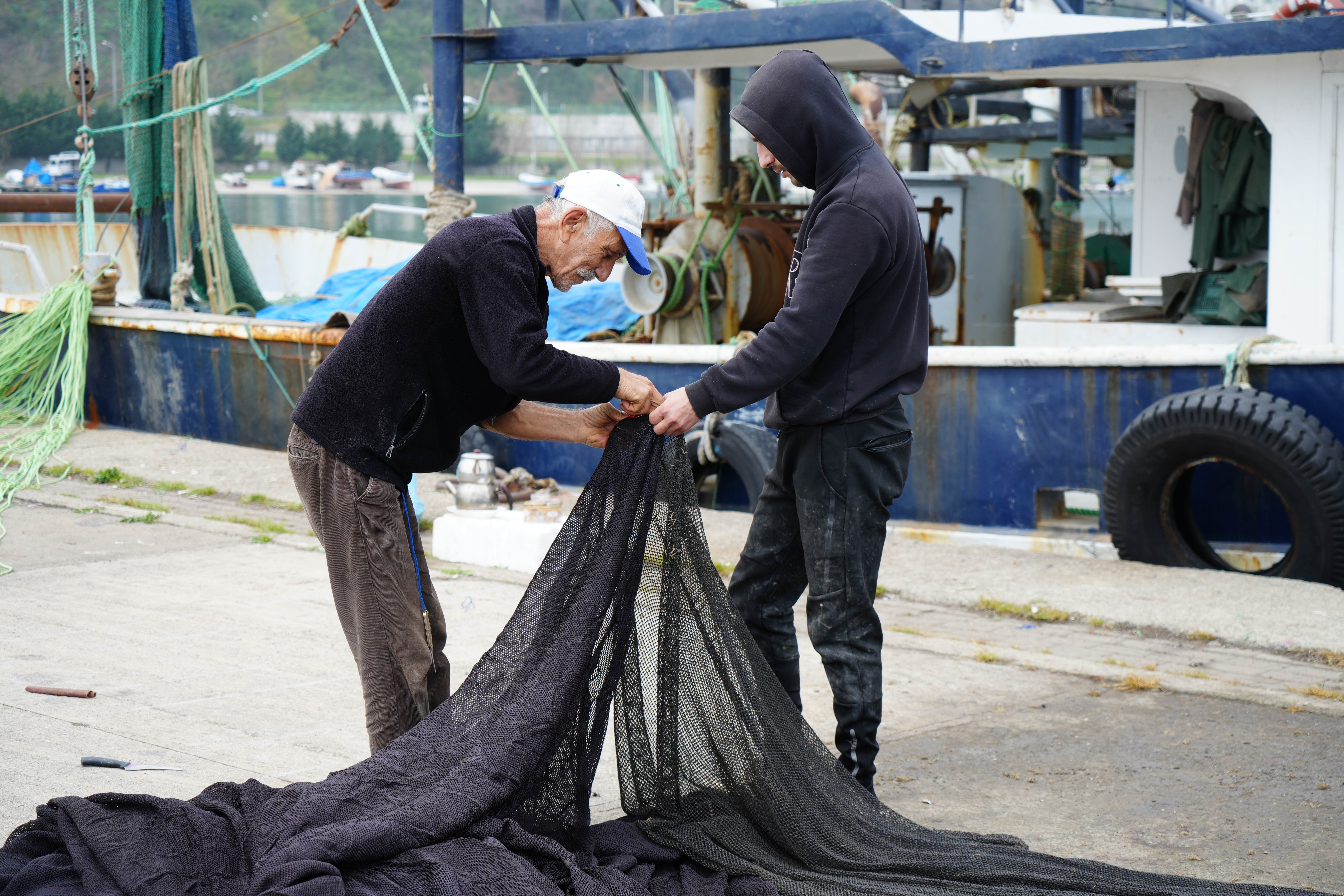 Samsun'da balıkçılar çaçaya hazırlanıyor