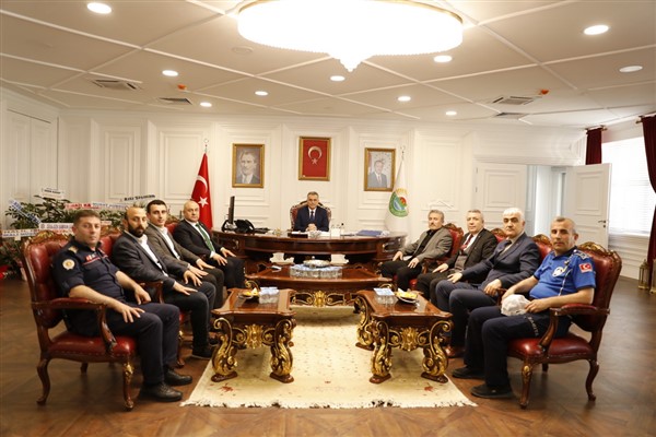 İlkadım'ın kapısı da gönlü de millete açık