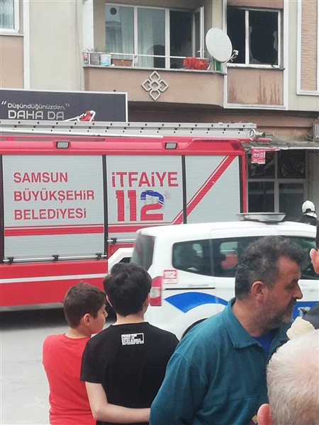 Bafra'da yangın korkuttu