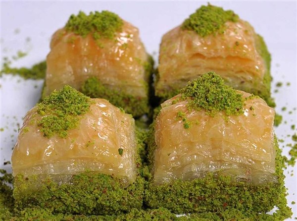 Rüyada fıstıklı baklava görmek ne anlama gelir?