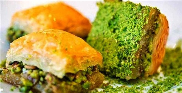 Rüyada fıstıklı baklava görmek ne anlama gelir?