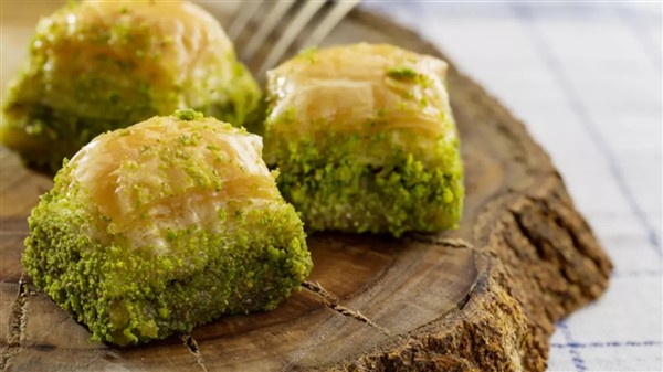 Rüyada fıstıklı baklava görmek ne anlama gelir?