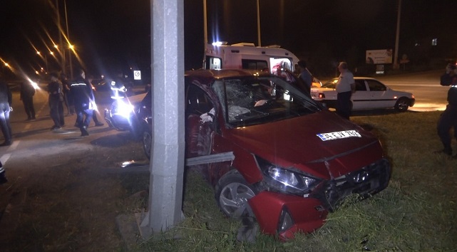 Bafra'da korkunç kaza! Otomobil alev topuna döndü