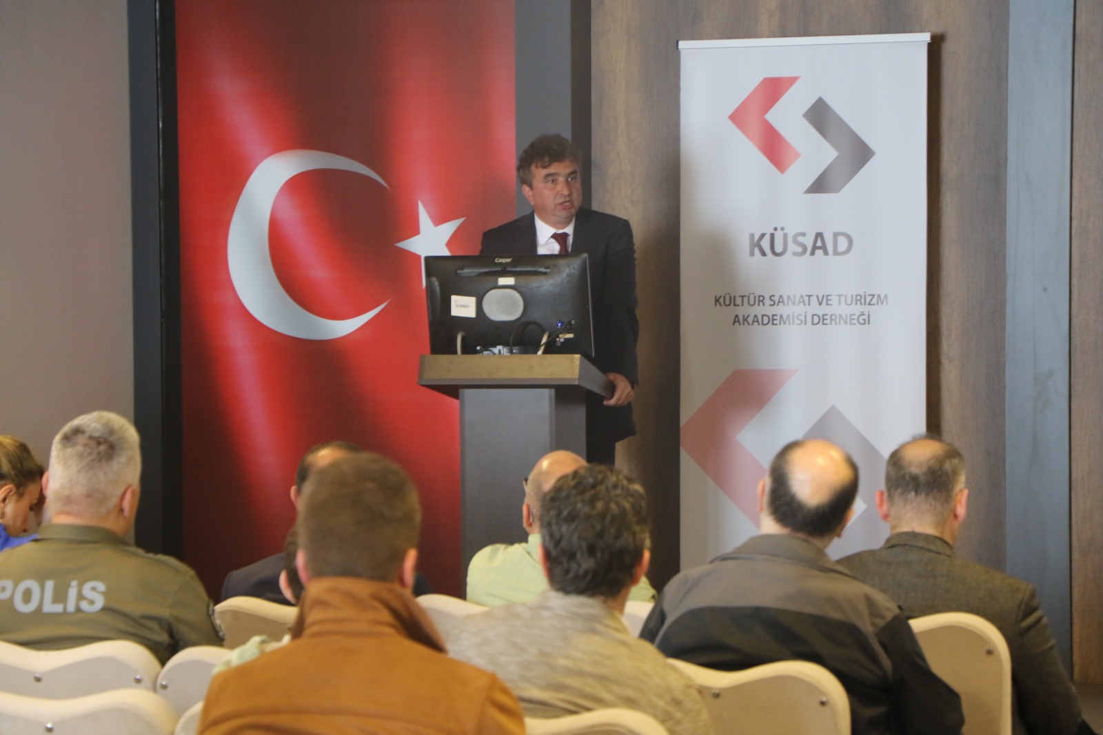 Türkiye'de sahipsiz hayvan sayısı alarm veriyor!