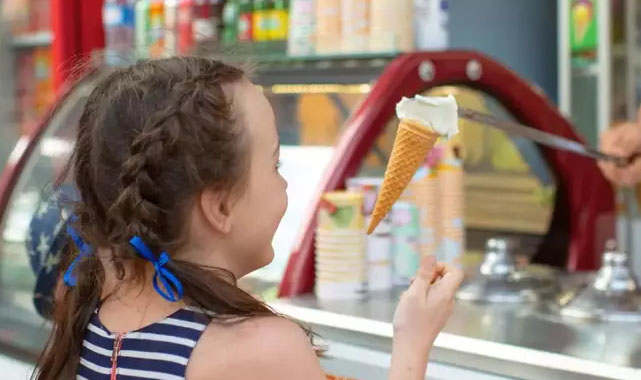 Soğuk su ve dondurma boğazı şişirir mi?