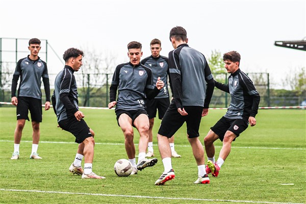 Samsunspor U19 takımı Başakşehir'e kilitlendi