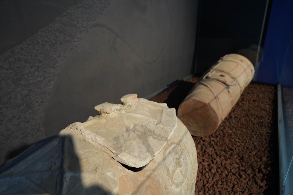 Samsun Müzesinde pişmiş topraktan yapılan lahitler dikkat çekiyor