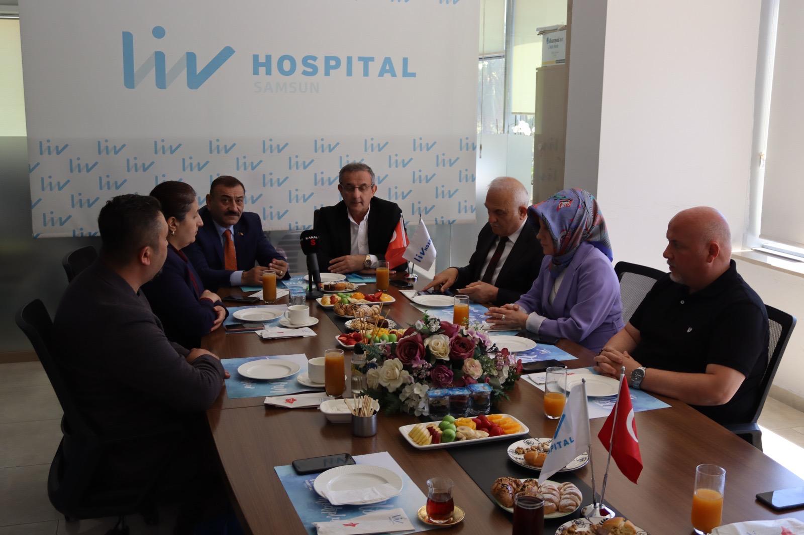 Samsun'da başkan Sinecek'ten esnafa müjde