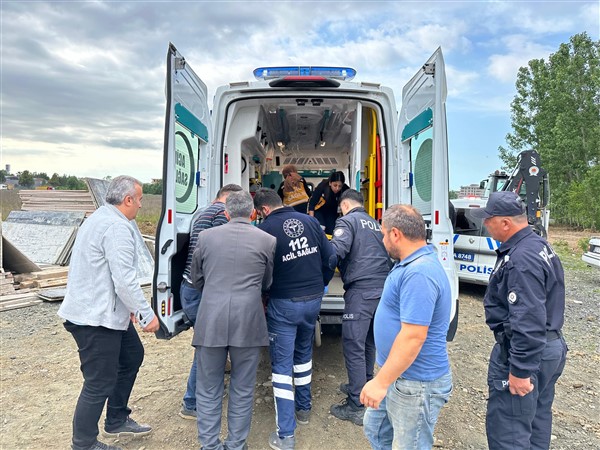 Samsun'da inşaattan düşen işçinin ayağı kırıldı   