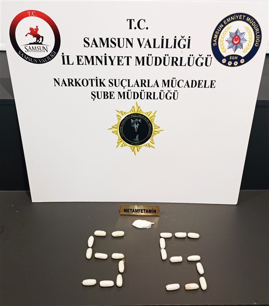 Samsun'da narkotik köpeği SAM uyuşturucu tacirlerinin planlarını bozdu