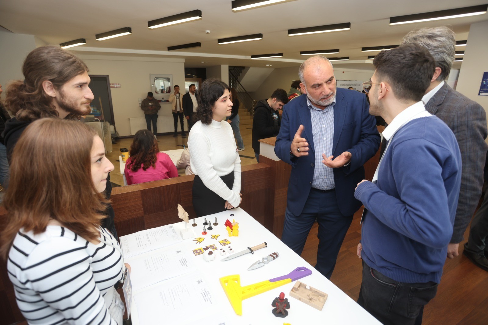 İbrahim Sandıkçı: Öğrencilerimize destek sağlıyoruz