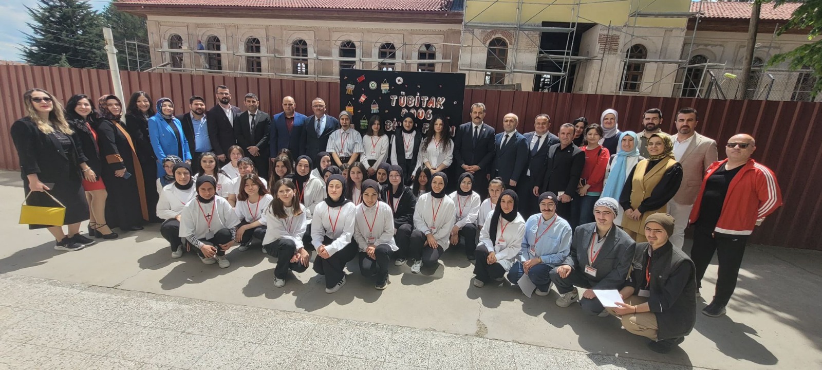 Vezirköprü Ayşe Hatun MTAL’de Bilim Şenliği