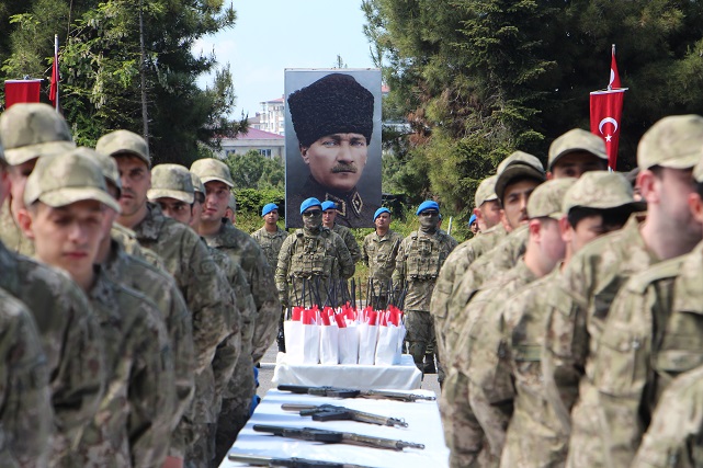 Samsun’da bir günlüğüne asker oldular