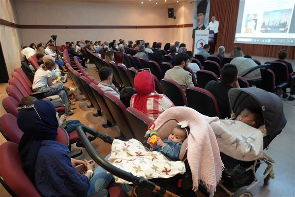 Her gün 1 bebek yemek borusuz doğuyor