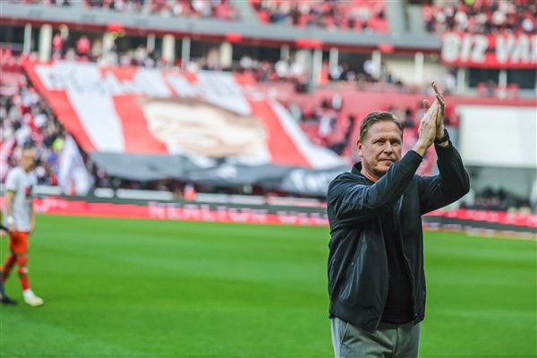 Markus Gisdol'a sevgi seli