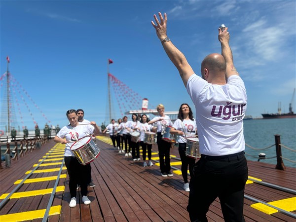 Samsun Uğur Okulları'nda 19 Mayıs bir başka