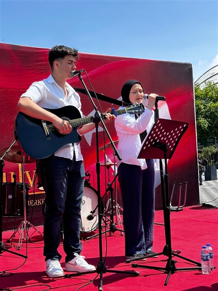 Bulvar AVM'eki 19 Mayıs kutlamalarına Samsunlulardan tam not