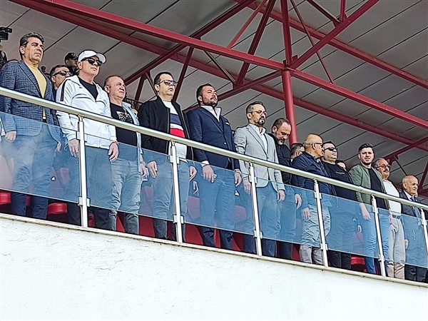 Çarşambaspor Bafraspor'u yendi Bölgesel Amatör Lig'de kaldı