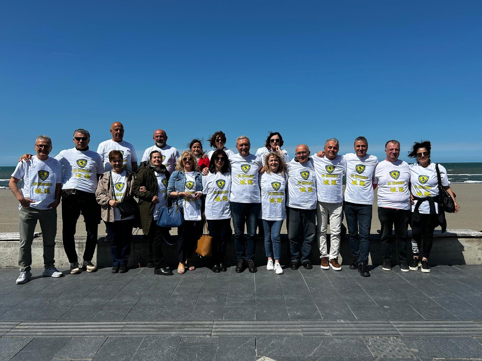 19 Mayıs Lisesi mezunları 40 yıl sonra Samsun'da buluştu