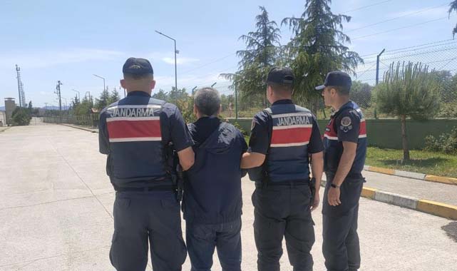 Samsun'da hapis cezası olan şahıs cenazede yakalandı