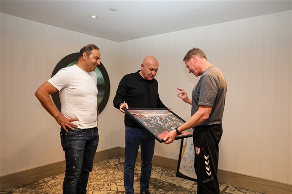 Samsunspor'dan Gisdol'a veda töreni