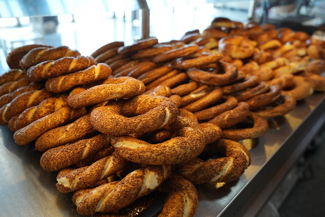 Samsun Büyükşehir 153 Kafe'de çay ve simit fiyatlarını 10 TL yaptı