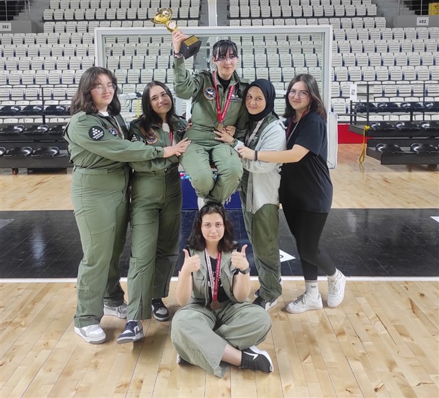Samsun Teknokent Havacılık Lisesi Türkiye şampiyonluğu ve üçüncülüğü elde etti