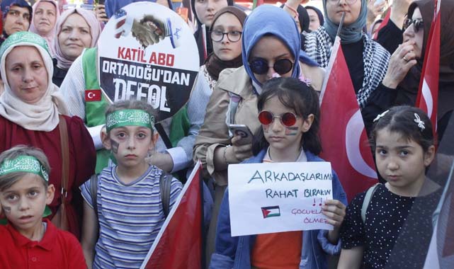 Samsun'da İsrail'e protesto yürüyüşü