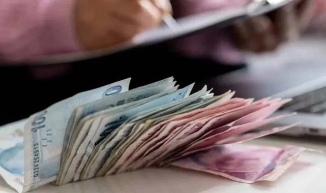 Emekli ve kamu işçilerine ikramiye takvimi belli oldu