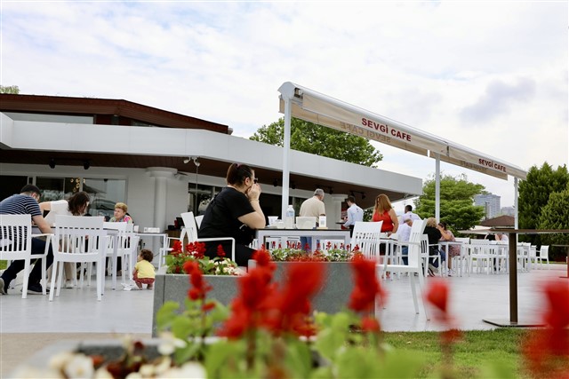 Halit Doğan'dan Samsunlulara Sevgi Kafe ve Amisos Restaurant daveti