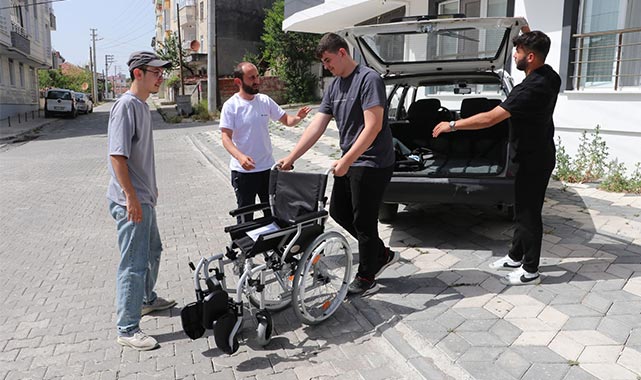 Samsun’da mavi kapaklarla tekerlekli sandalye hediye