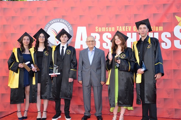 Samsun TAKEV'de mezuniyet coşkusu