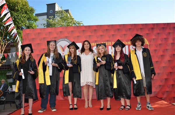 Samsun TAKEV'de mezuniyet coşkusu