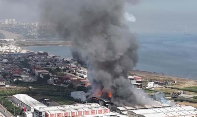 Samsun'da fabrika yangını havadan görüntülendi