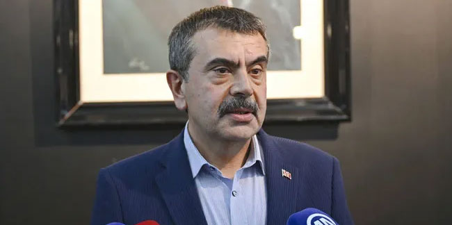 Milli Eğitim Bakanı açıkladı! 4 dersten kalanlara sınıf tekrarı