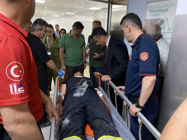 Halit Doğan yangında yaralanan itfaiye görevlilerini hastanede ziyaret etti