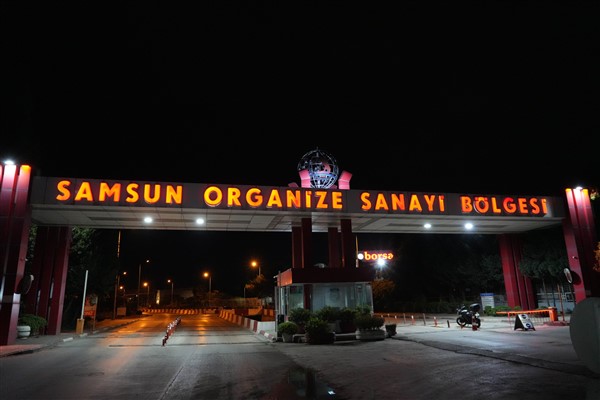 Samsun'daki plastik fabrikasında yeniden yangın çıktı