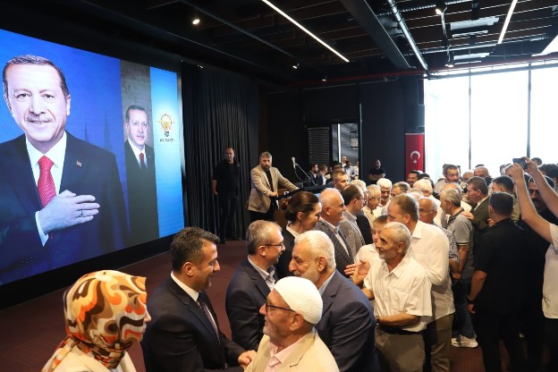 AK Parti Samsun teşkilatı bayramlaştı