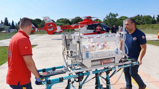 Sivas'ta yeni doğan bebek ambulans helikopter ile Samsun'a sevk edildi